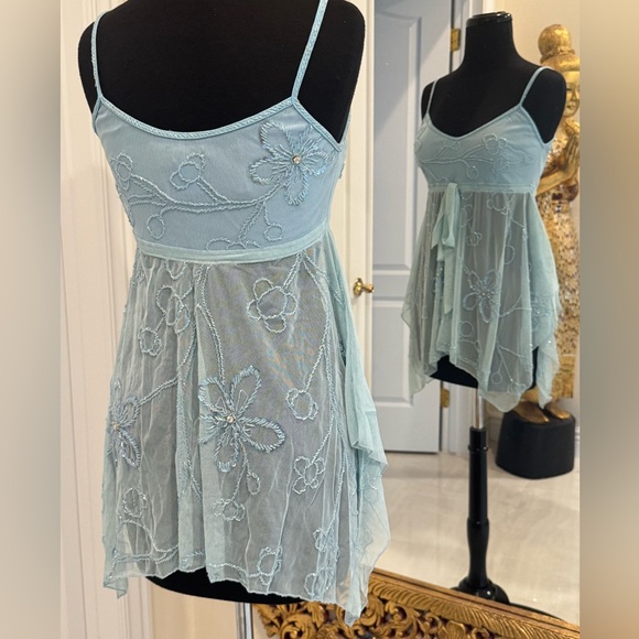 Light Blue Floral hand beaded Attitudes by Debra top and skirt set. - Picture 13 of 16